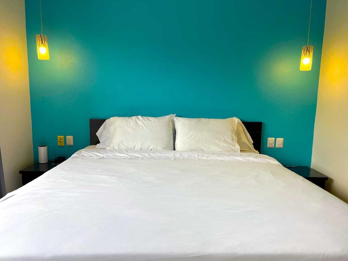 Cardenas Suites Puerto Vallarta Zewnętrze zdjęcie